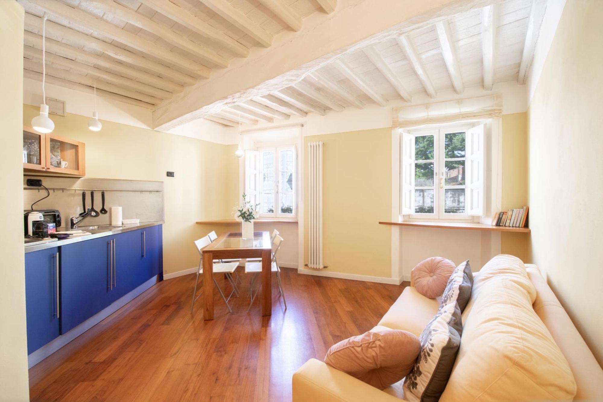 A Casa Di Irene Apartment Lucca Bagian luar foto